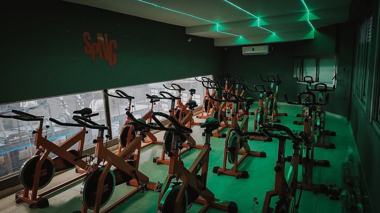 Sala de spinning de El Galpón Gym